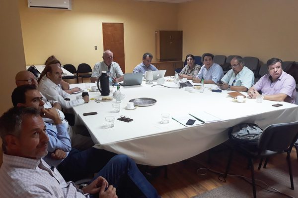 Gremios locales suman apoyo a construcción de embalse La Punilla