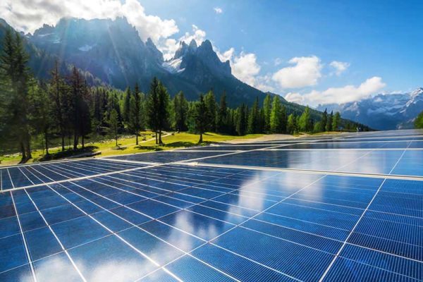 Solar Energy Benefits: Going Green and Saving Green